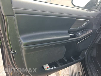 2025 Ford Expedition Platinum - miniatura 9