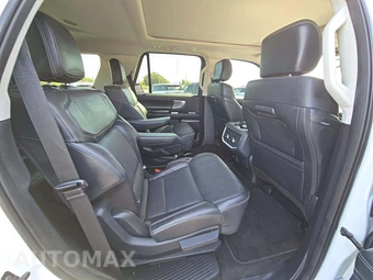 2025 Ford Expedition Platinum - miniatura 17