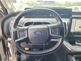 2025 Ford Expedition Platinum - miniatura 10