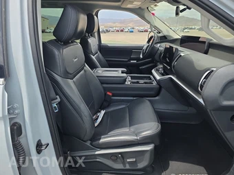 2025 Ford Expedition Platinum - miniatura 8