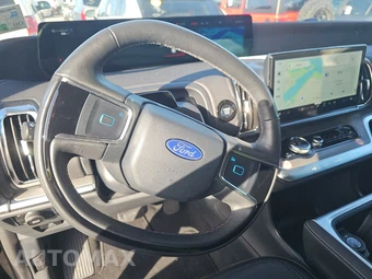 2025 Ford Expedition Platinum - miniatura 27