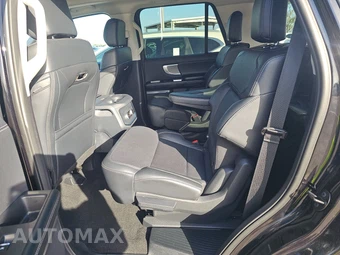 2025 Ford Expedition Platinum - miniatura 9