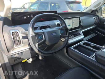 2025 Ford Expedition Platinum - miniatura 11