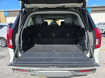 2025 Ford Expedition Platinum - miniatura 17