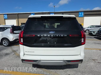 2025 Ford Expedition Platinum - miniatura 5