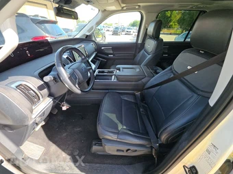 2025 Ford Expedition Platinum - miniatura 7