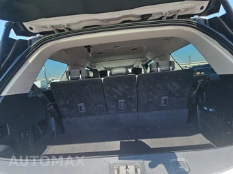 2025 Ford Expedition Platinum - miniatura 17