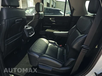 2025 Ford Expedition Platinum - miniatura 13