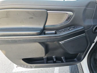 2025 Ford Expedition Platinum - miniatura 9