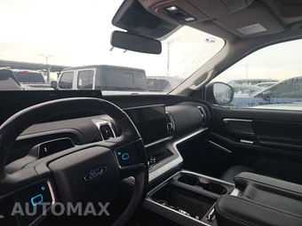 2025 Ford Expedition Platinum - miniatura 11