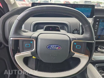 2025 Ford Expedition Platinum - miniatura 32