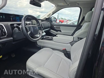 2025 Ford Expedition Platinum - miniatura 5