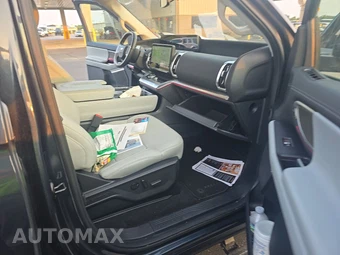 2025 Ford Expedition Platinum - miniatura 36