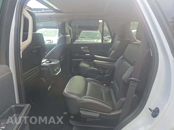 2025 Ford Expedition Platinum - miniatura 13