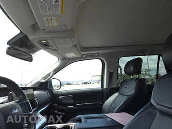 2025 Ford Expedition Platinum - miniatura 21