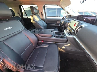 2025 Ford Expedition Platinum - miniatura 8