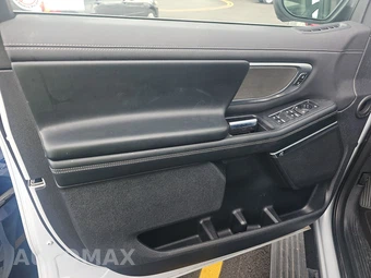 2025 Ford Expedition Platinum - miniatura 9