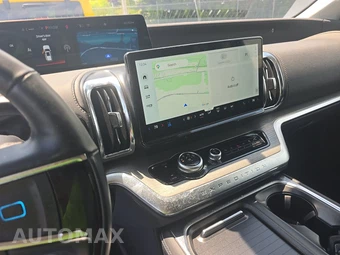 2025 Ford Expedition Platinum - miniatura 6
