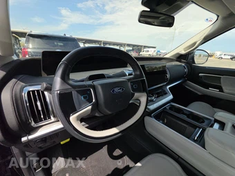 2025 Ford Expedition Platinum - miniatura 10