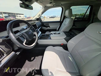 2025 Ford Expedition Platinum - miniatura 7