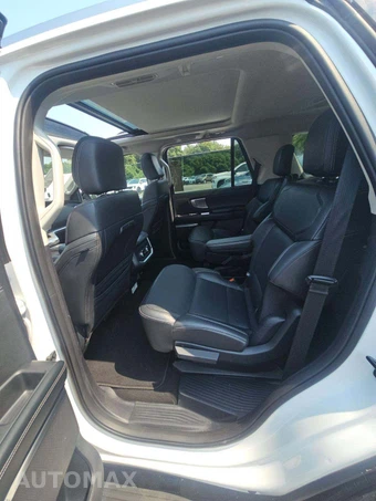 2025 Ford Expedition Platinum - miniatura 13