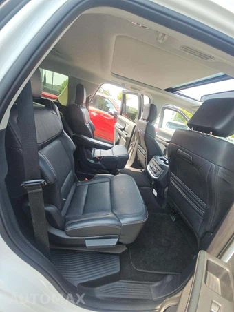 2025 Ford Expedition Platinum - miniatura 17