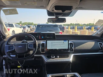 2025 Ford Expedition Platinum - miniatura 11