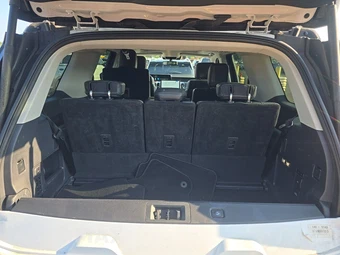 2025 Ford Expedition Platinum - miniatura 17
