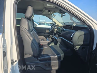 2025 Ford Expedition Platinum - miniatura 8