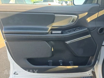 2025 Ford Expedition Platinum - miniatura 9