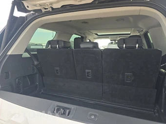 2025 Ford Expedition Platinum - miniatura 11