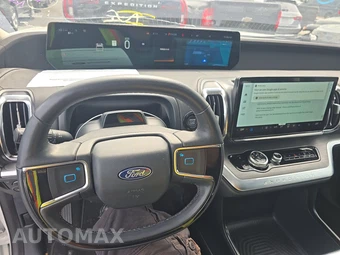 2025 Ford Expedition Platinum - miniatura 6
