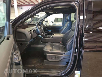 2025 Ford Expedition Platinum - miniatura 6
