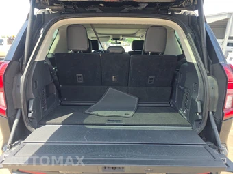 2025 Ford Expedition Platinum - miniatura 17