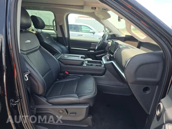 2025 Ford Expedition Platinum - miniatura 8