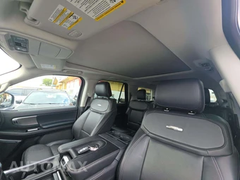 2025 Ford Expedition Platinum - miniatura 11