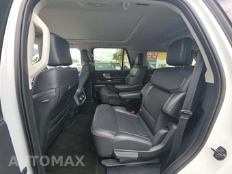 2025 Ford Expedition Platinum - miniatura 13