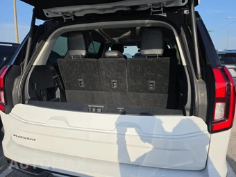 2025 Ford Expedition Platinum - miniatura 17