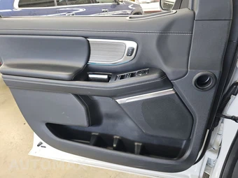 2025 Ford Expedition Platinum - miniatura 9