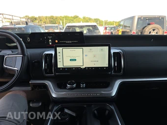 2025 Ford Expedition Platinum - miniatura 11