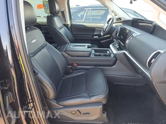 2025 Ford Expedition Platinum - miniatura 8