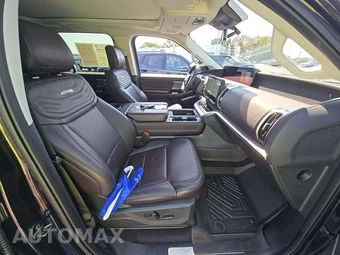 2025 Ford Expedition Platinum - miniatura 19