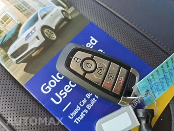 2025 Ford Expedition Platinum - miniatura 8
