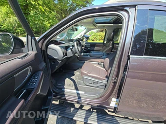 2025 Ford Expedition Platinum - miniatura 6
