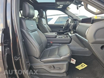 2025 Ford Expedition Platinum - miniatura 8
