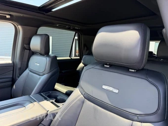 2025 Ford Expedition Platinum - miniatura 12