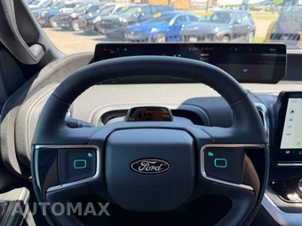 2025 Ford Expedition Platinum - miniatura 16
