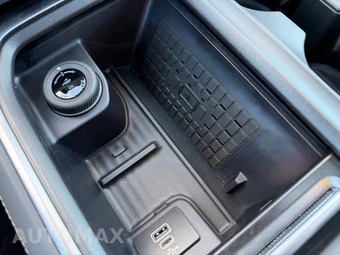 2025 Ford Expedition Platinum - miniatura 25