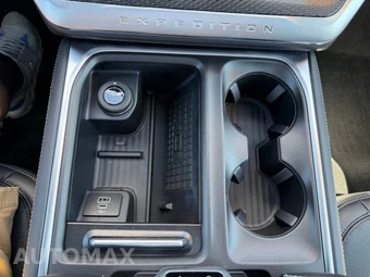 2025 Ford Expedition Platinum - miniatura 26
