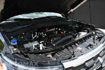 2025 Ford Explorer Active - miniatura 19